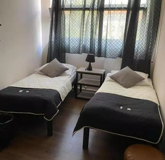 Retkeilymaja Pokoje Duchówka