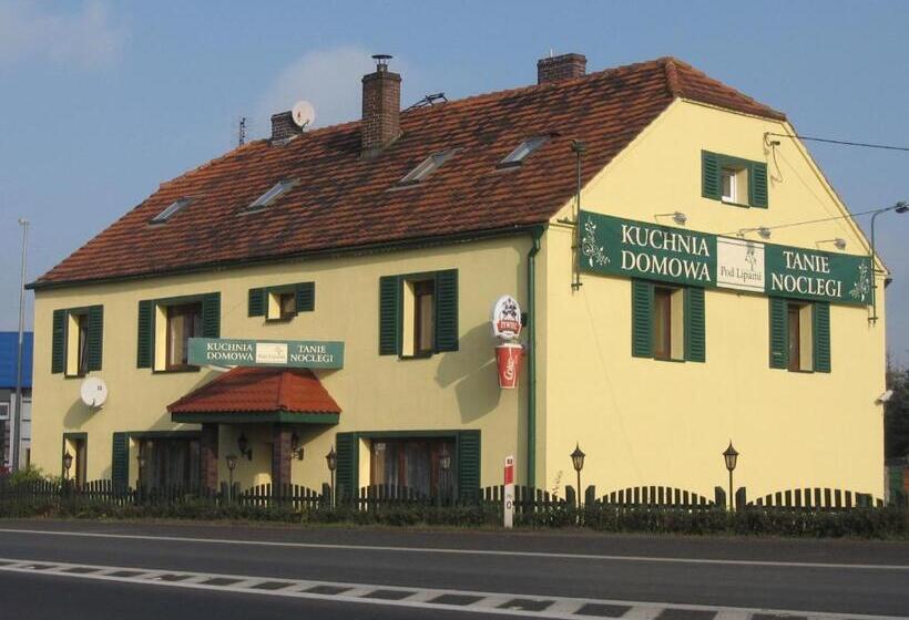 호스텔 Zajazd Pod Lipami