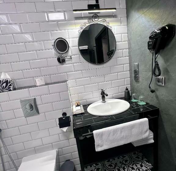 Global Home Aparthotel No Contact Check In