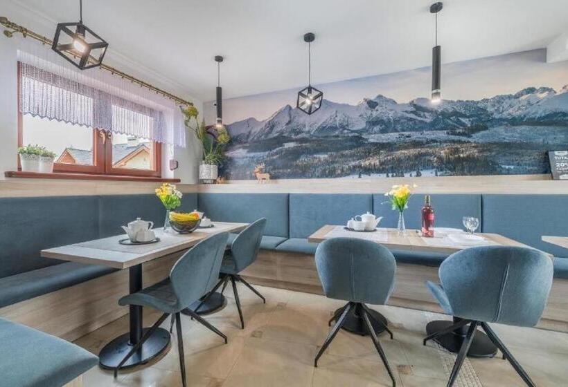 住宿加早餐  Biały Jeleń Z Basenem I Jacuzzi