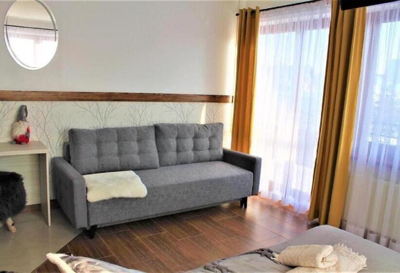 住宿加早餐  Biały Jeleń Z Basenem I Jacuzzi