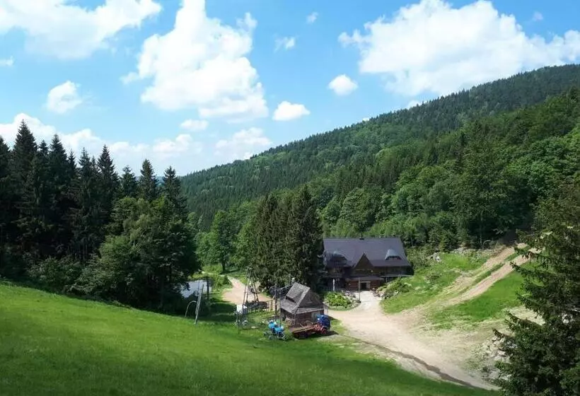 Aamiaismajoitus (B&B) Domek Gã³rski Przy Bukowej Chacie