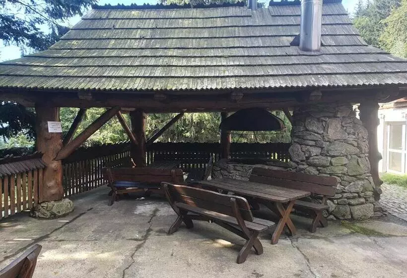 Aamiaismajoitus (B&B) Domek Gã³rski Przy Bukowej Chacie