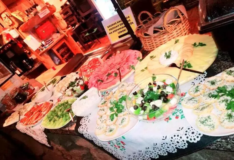 Aamiaismajoitus (B&B) Domek Gã³rski Przy Bukowej Chacie