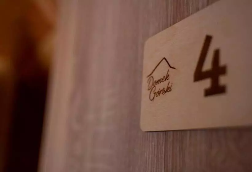 Aamiaismajoitus (B&B) Domek Gã³rski Przy Bukowej Chacie