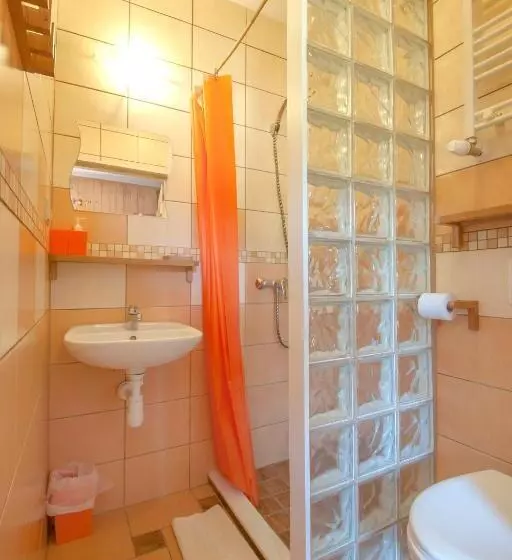Aamiaismajoitus (B&B) Hubertus Pokoje Gościnne