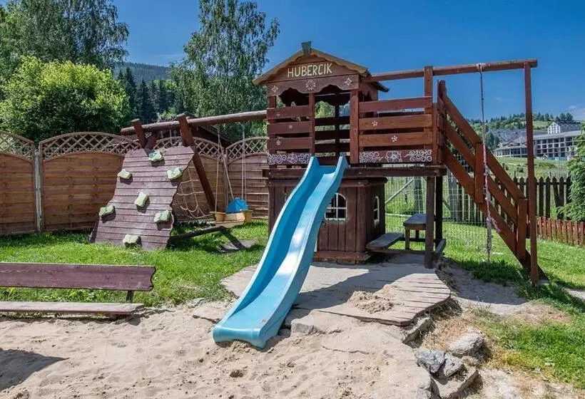Aamiaismajoitus (B&B) Hubertus Pokoje Gościnne