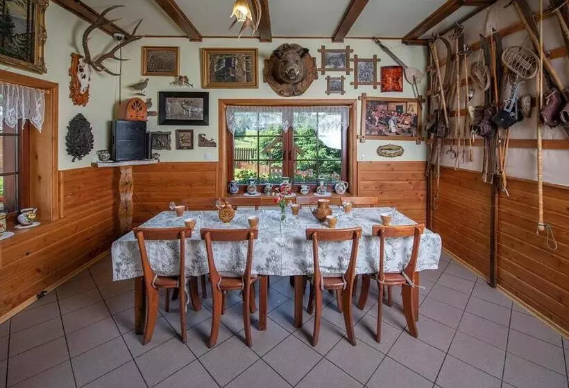 Aamiaismajoitus (B&B) Hubertus Pokoje Gościnne