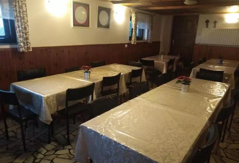 تختخواب و صبحانه Pokoje Gościnne Irena