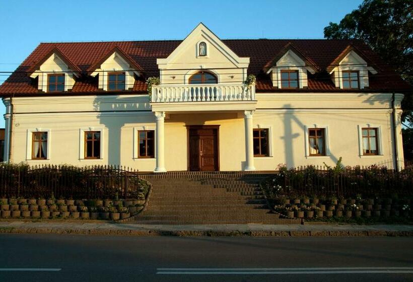 Bed and Breakfast Pokoje Gościnne W Ratuszu