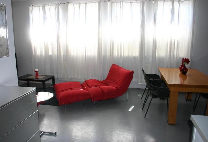 تختخواب و صبحانه Villa Pica Paca   Old Town