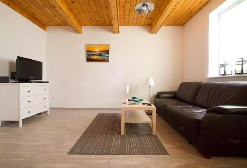 Aamiaismajoitus (B&B) Zorza