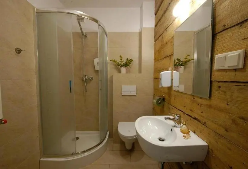 Dom Na Skale   Apartamenty W Bieszczadach Nad Soliną