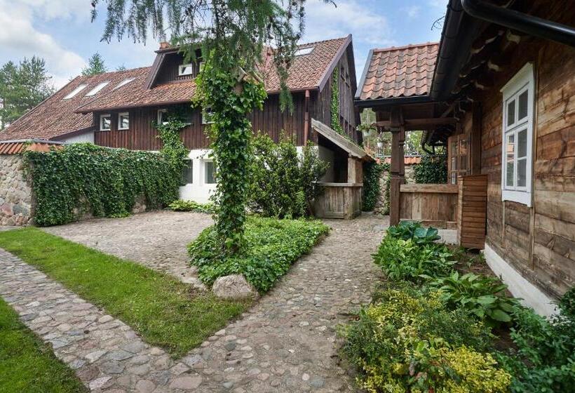 Отель Dobra Chata Jaśkowo