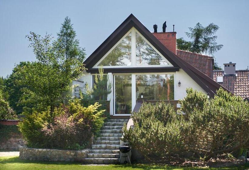 Отель Dobra Chata Jaśkowo