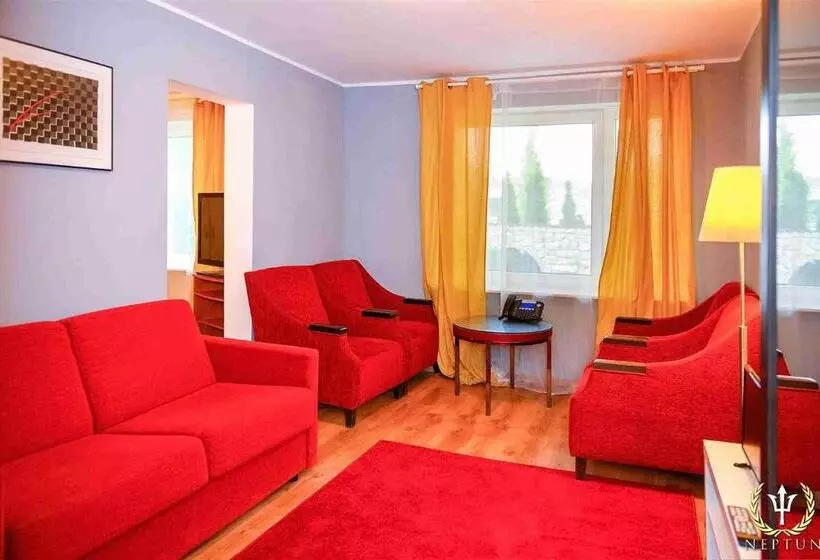 Hotelli Neptun ψ Resort