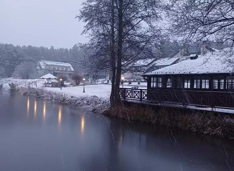 ホテル Ośrodek Wypoczynkowy Kozioł