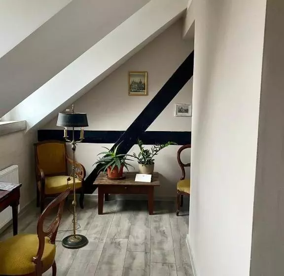 Majatalo Palac Osowo Gostynskie