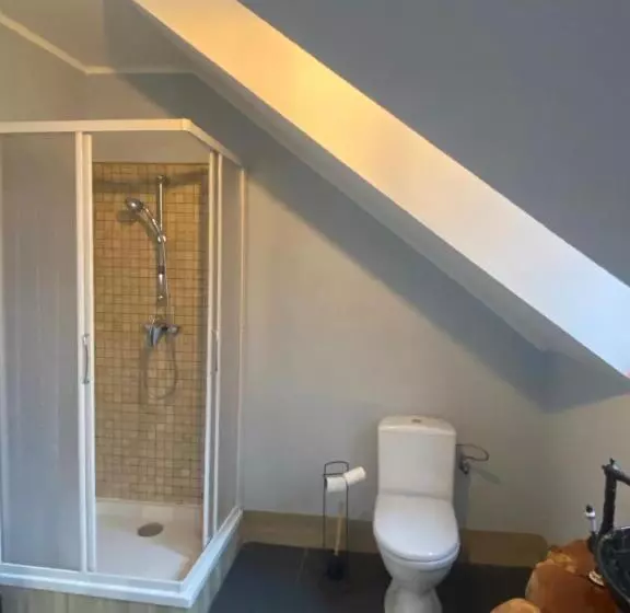 Majatalo Palac Osowo Gostynskie