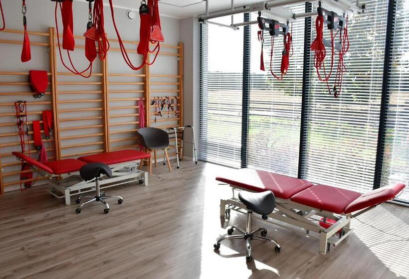 渡假胜地  Mazurskie Centrum Rehabilitacji Dębowa Góra