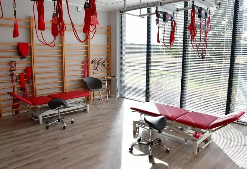 リゾートホテル Mazurskie Centrum Rehabilitacji Dębowa Góra
