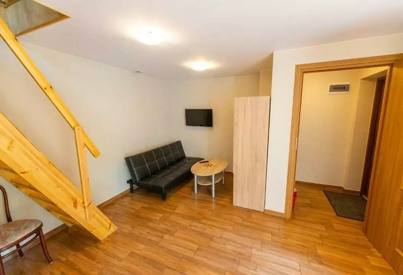 リゾートホテル Pensjonat Lido