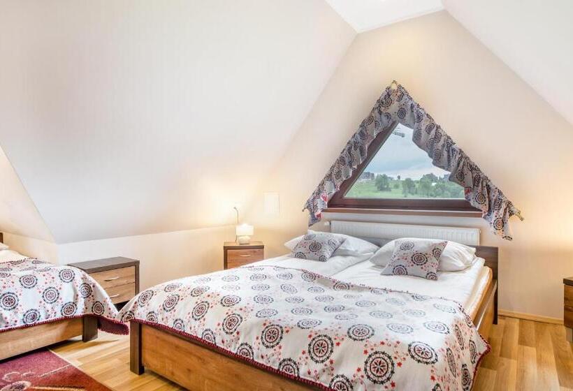 住宿加早餐  Folkowy Dworek Spa & Fun