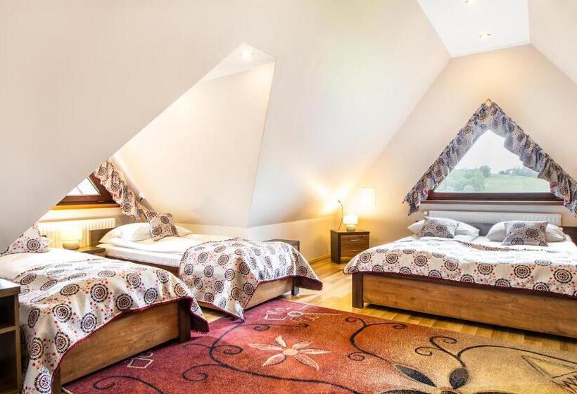 住宿加早餐  Folkowy Dworek Spa & Fun