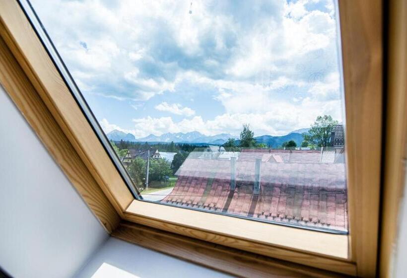 住宿加早餐  Folkowy Dworek Spa & Fun