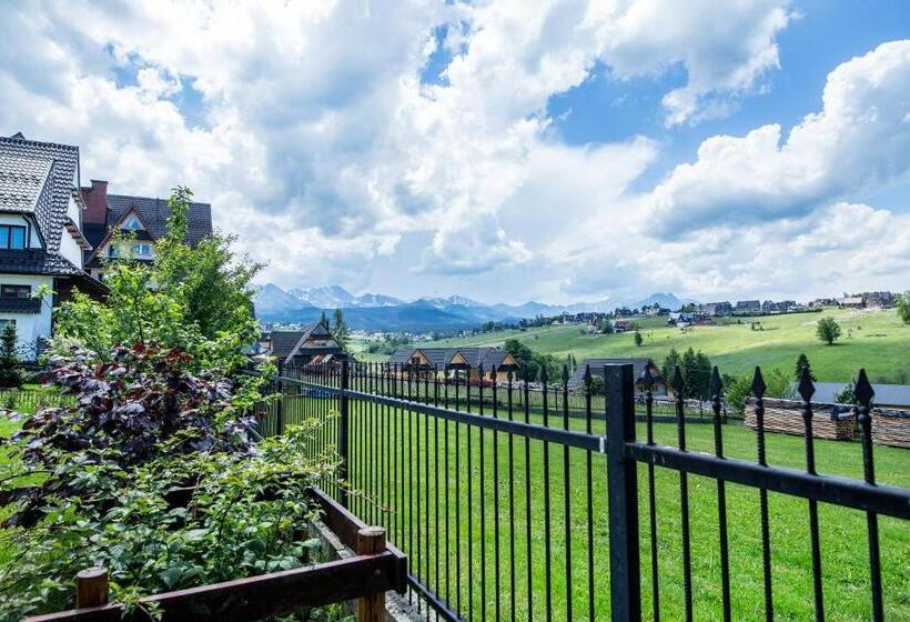 住宿加早餐  Folkowy Dworek Spa & Fun