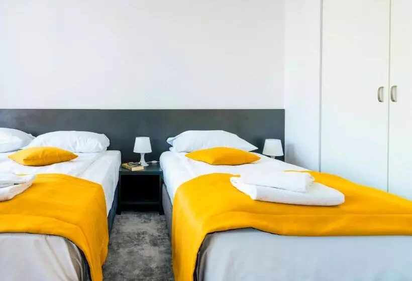 Aamiaismajoitus (B&B) Park Apartamenty Chrzanów