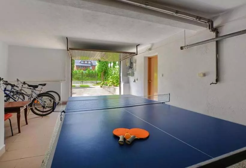 Aamiaismajoitus (B&B) Pod Akacjami