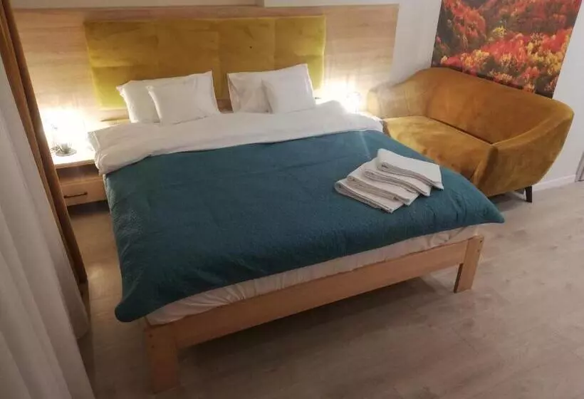 تختخواب و صبحانه U źródeł