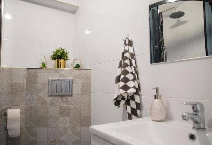 צימר Underground Jacuzzi Rooms