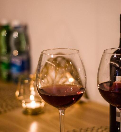 צימר Underground Jacuzzi Rooms