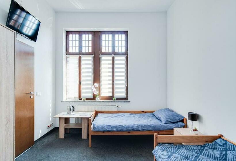 Hostel Opole Główne