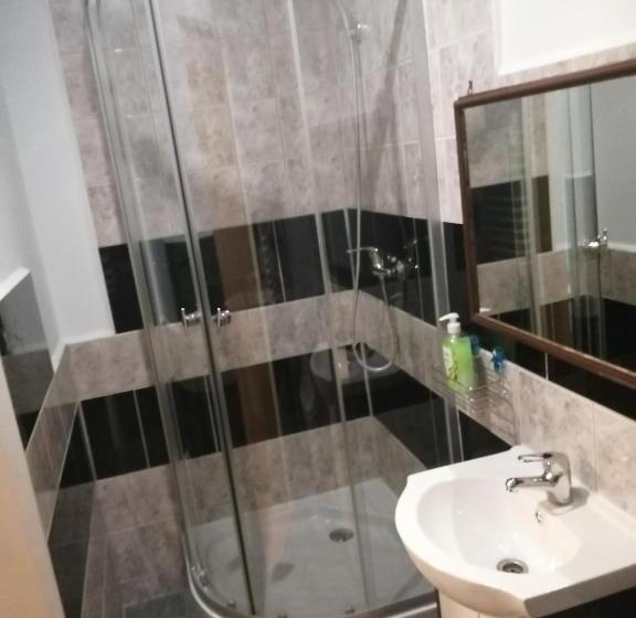 ホテル Agroturystyka Nowogród