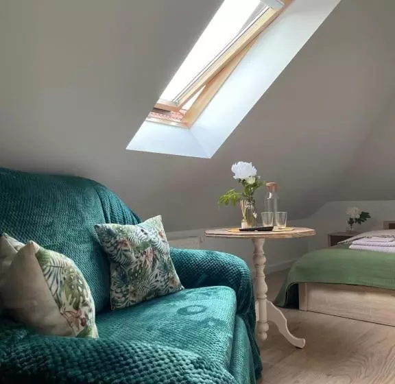 ペンション Apartamenty Zaczarowany Ogród