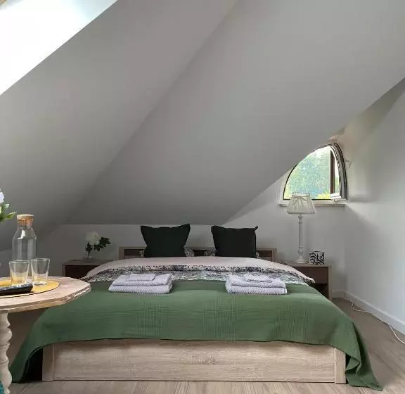 ペンション Apartamenty Zaczarowany Ogród