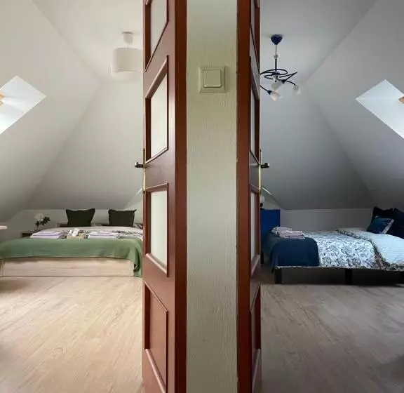 ペンション Apartamenty Zaczarowany Ogród