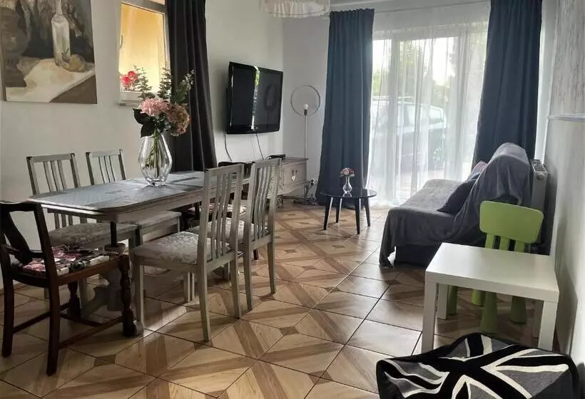 ペンション Apartamenty Zaczarowany Ogród