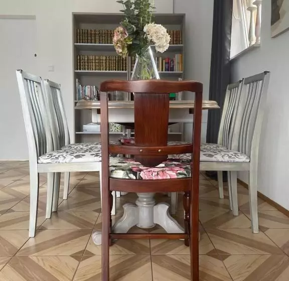 ペンション Apartamenty Zaczarowany Ogród