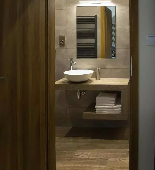 Majatalo Barwald Hills