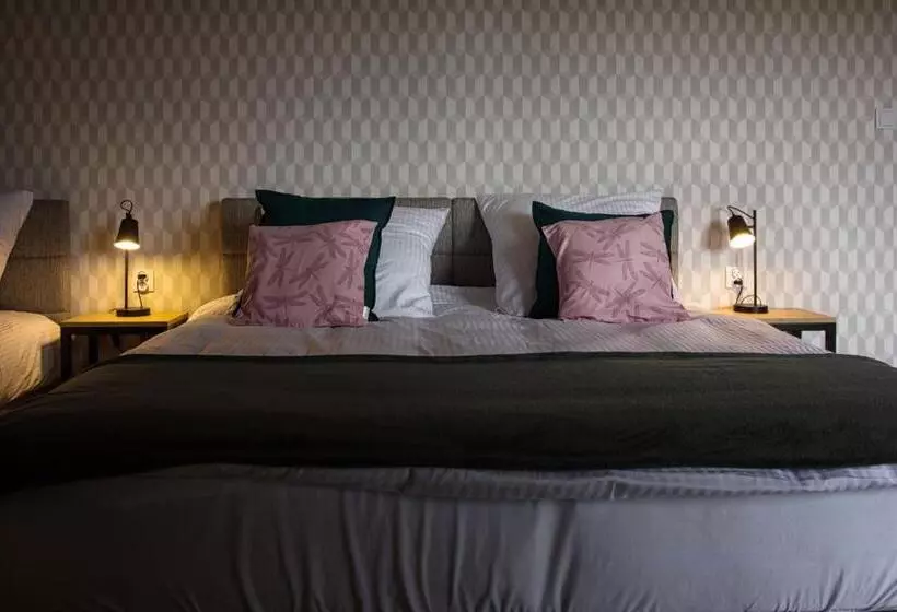 Majatalo Barwald Hills