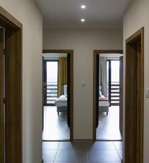 Majatalo Barwald Hills