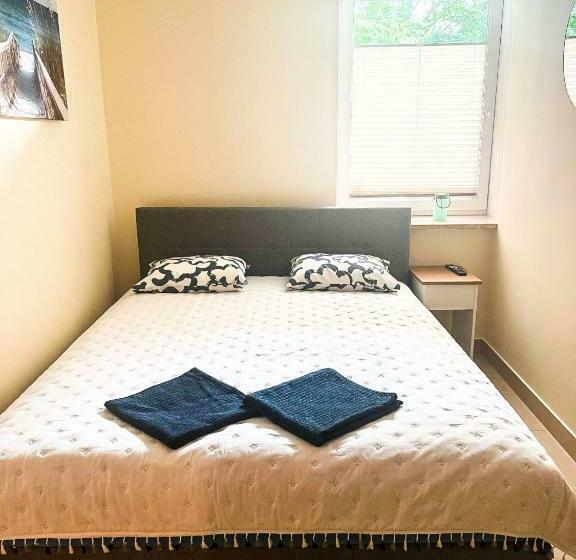 פנסיון Pod Lipami