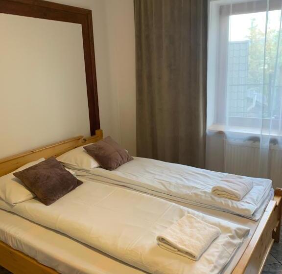 پانسیون Przystanek Gubałówka Guest House Zakopane