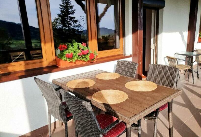 Pension (Hôtel basse catégorie) U Eli