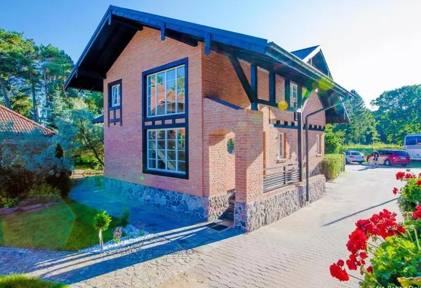 Lomakeskus Ośrodek Kolonijno Wczasowy Mewa   Przy Plaży Z Basenem Z Podgrzewaną Wodą I Mini Spa