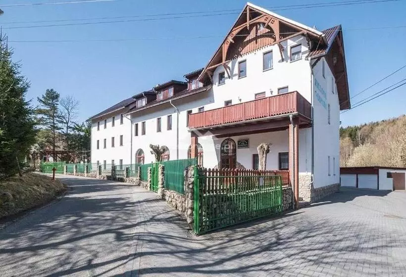 Lomakeskus Ośrodek Wczasowy Zielona Gospoda
